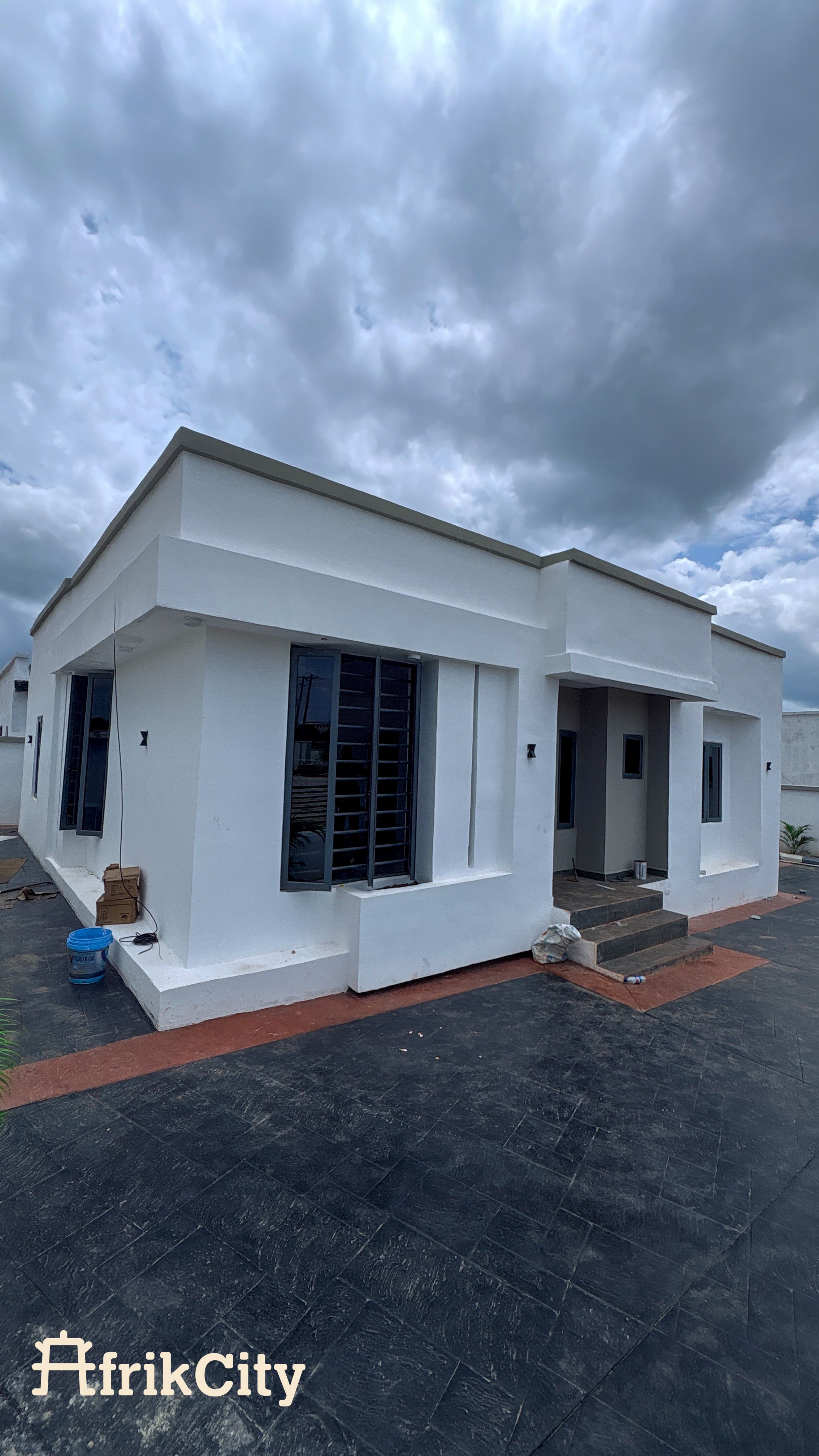 HOSANNA ESTATE